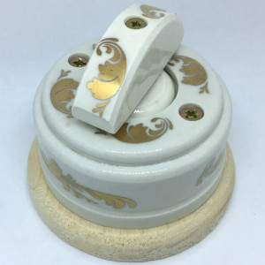 Выключатель керамика 2 кл. проходной(4 положения), подложка береза, золото, ЦИОН  В2П-З