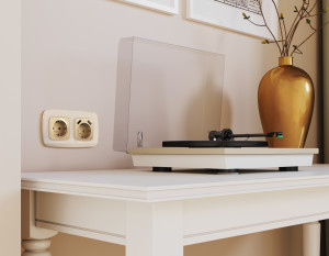 Рамка 4 местная стекло органическое, Бежевый, OMEGA Radian Ambrella Volt OF320304