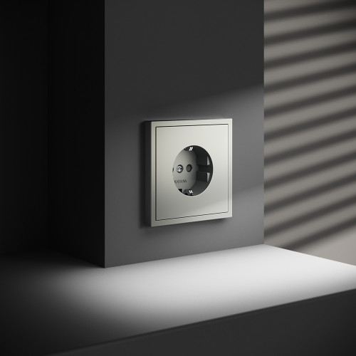 Розетка с З/К и шторками, Сталь, VOLTUM S70 VLS040205