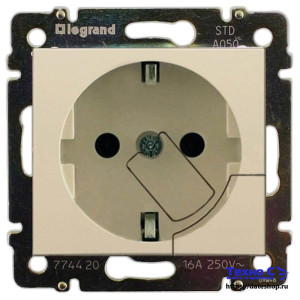 Розетка с З/К с мех. выт., слоновая кость, Valena Classic Legrand 774395