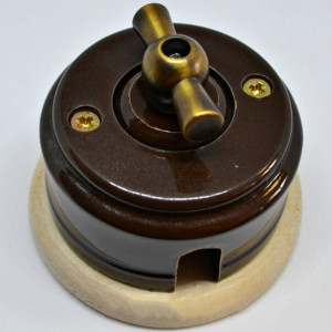 Выключатель керамика 1 кл. проходной(2 положения), подложка береза, коричневый, ЦИОН В1М-К
