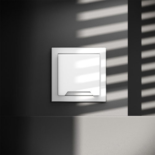 Розетка с З/К, шторками и крышкой, Белый матовый, S70 Voltum VLS040302