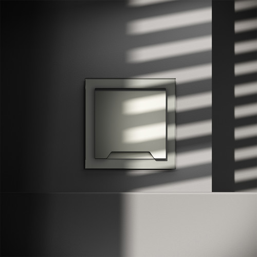 Розетка с З/К, шторками и крышкой, Сталь, S70 Voltum VLS040305