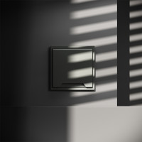 Розетка с З/К, шторками и крышкой, Титан, S70 Voltum VLS040306