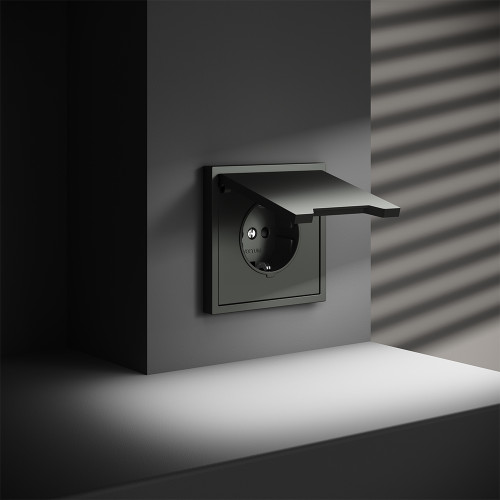 Розетка с З/К, шторками и крышкой, Титан, S70 Voltum VLS040306