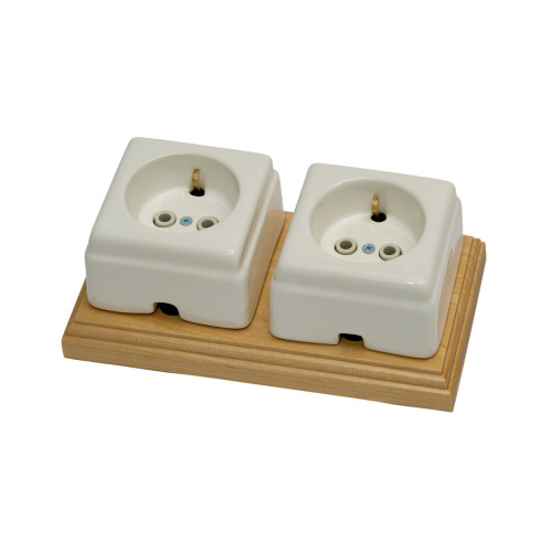 Ретро розетка керамическая с З/К, Белый, Кром Interior Electric РСЗКК/02