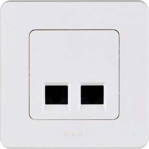Розетка компьютерная 2-я RJ45 Cat. 6e, белый, INSPIRIA Legrand 673840