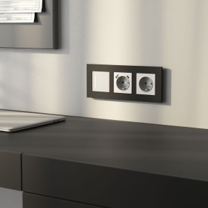 Рамка 3 местная металл, Черный алюминий, AluMax Werkel W0033508