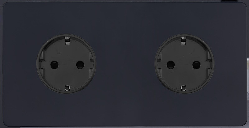 Розетка 2-ая с З/К (внутренний монт.), Черный, Leon Salvador SBAN11A1A11