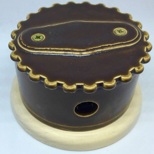 Распаечная коробка D80 из керамики с фигурной крышкой, подложка береза, карамель, ЦИОН РК-КАР2