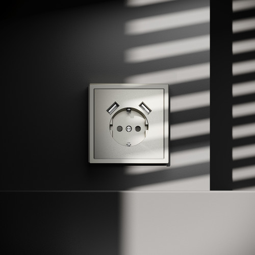 Розетка c З/К, шторками и USB зарядкой A+A, Шелк, S70 Voltum VLS040404