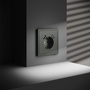 Розетка c З/К, шторками и USB зарядкой A+A, Титан, S70 Voltum VLS040406