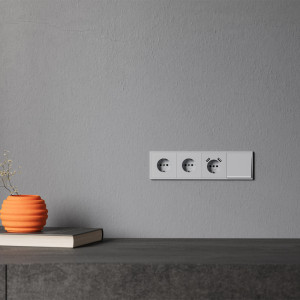 Лицевая панель для розетки с З/К и шторками, Серый, S70 Voltum VLS000716