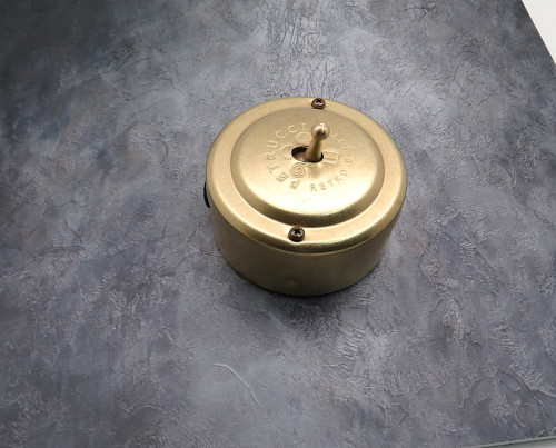 Выключатель тумблерный 1 кл. перекрестный, металл, Латунь, Petrucci 307VBS