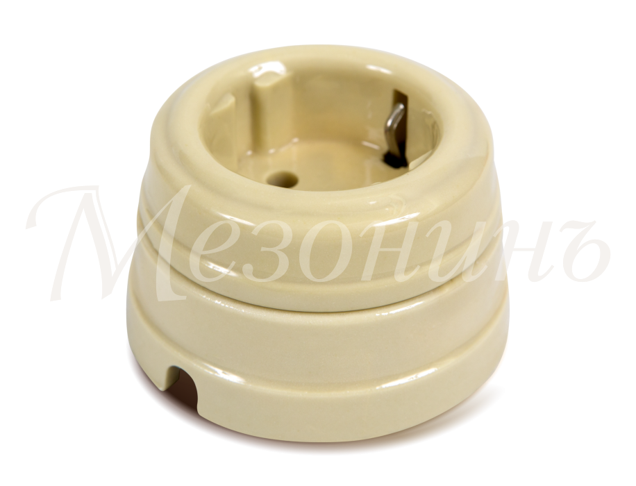 Ретро розетка фарфоровая с 3/К, Слоновая кость, ТМ МезонинЪ GE70303-02 Ретро розетка фарфоровая с 3/К, Слоновая кость, ТМ МезонинЪ GE70303-02