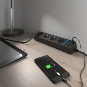 Удлинитель 4 местный с З/К + USB, 1.7 метра, Чёрный, Werkel W6514908