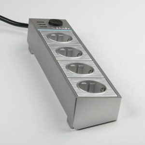 Удлинитель 4 местный с З/К + USB, 1.7 метра, Серебряный/серебряный рифленый, Werkel W6514945