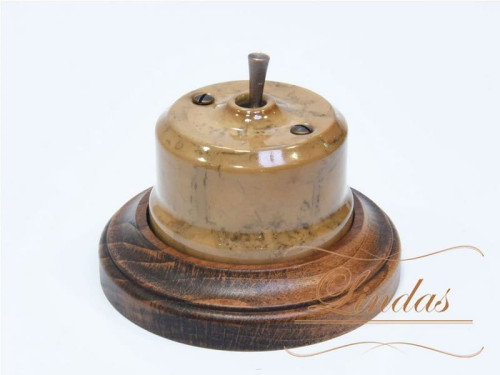 Выключатель керамика тумблерный 1 кл., капучино с медной ручкой Lindas 34430-C