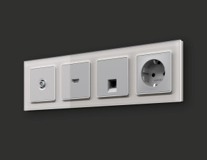 Розетка комп. с шторками RJ45 Cat. 6, Серебро глянец, ALFA Quant Ambrella Volt MA412010