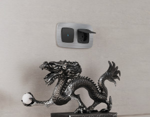 Рамка 4 местная металл, Серебро\Металл шлифованный, OMEGA Radian Ambrella Volt OF580104