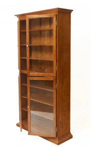 Шкаф-витрина из массива березы Граф Нулин-4, Испанский орех, TADORNA 258/А-SN