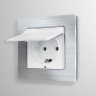 Лицевая панель розетки с З/К с крышкой и шторками, герметичная IP44, Белый матовый, ALFA Quant Ambrella Volt AP1280
