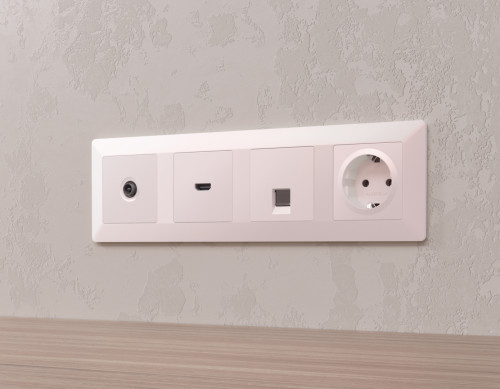 Лицевая панель розетки комп. с шторками RJ45 Cat. 6, Жемчуг, ALFA Quant Ambrella Volt AP2120
