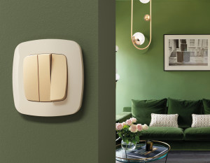 Рамка 3 местная пластик, Бежевый глянец, OMEGA Ecta Ambrella Volt OF140303