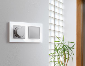 Рамка 4 местная стекло закаленное натуральное, Белый, ALFA Platos Ambrella Volt AF380104