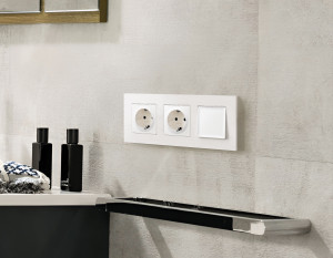 Выключатель 1 кл. перекрестный, Белый матовый, ALFA Quant Ambrella Volt MA121030