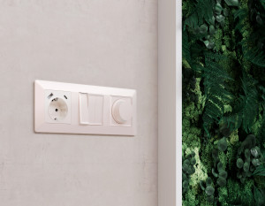 Рамка 3 местная пластик, Жемчуг, ALFA Line Ambrella Volt AF110203