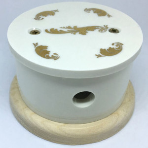 Распаечная коробка D80 из керамики с круглой крышкой, подложка береза, золото, ЦИОН РК-З1