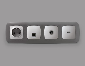 Лицевая панель розетки комп. с шторками RJ45 Cat. 6, Серебро глянец, OMEGA Quant Ambrella Volt OP4120