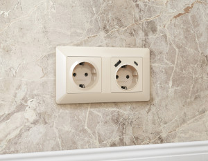 Рамка 5 местная пластик, Бежевый глянец, ALFA Line Ambrella Volt AF110305