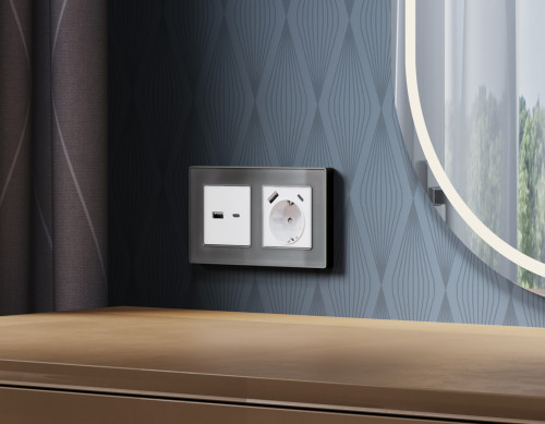 Розетка с З/К и USB зарядкой А+С с шторками, Белый матовый, ALFA Quant Ambrella Volt MA130010