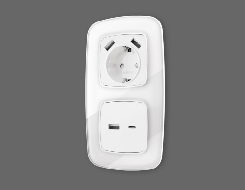 Лицевая панель розетки с З/К и USB зарядкой А+А с шторками, Белый матовый, OMEGA Quant Ambrella Volt OP1290