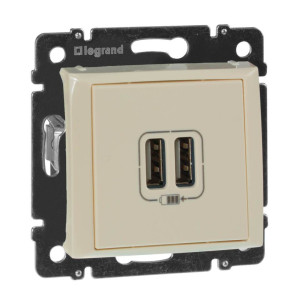 Розетка USB для зарядки, слоновая кость, Valena Classic Legrand 774170