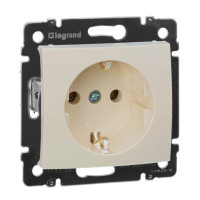 Розетка с З/К, слоновая кость, Valena Classic Legrand 774320