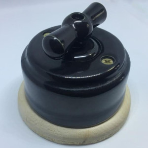 Выключатель керамика 2 кл. (4 положения), подложка береза, Черный глянец, ЦИОН В2Б-ЧГ