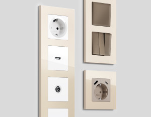 Рамка 4 местная пластик, Бежевый глянец, ALFA Qubi Ambrella Volt AF250304