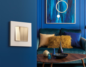 Рамка 3 местная пластик, Бежевый матовый, ALFA Qubi Ambrella Volt AF250333