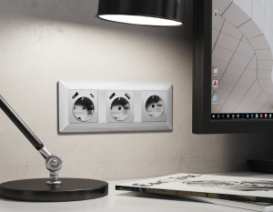 Лицевая панель розетки с З/К и USB зарядкой А+C с шторками, Серебро глянец, ALFA Quant Ambrella Volt AP4100