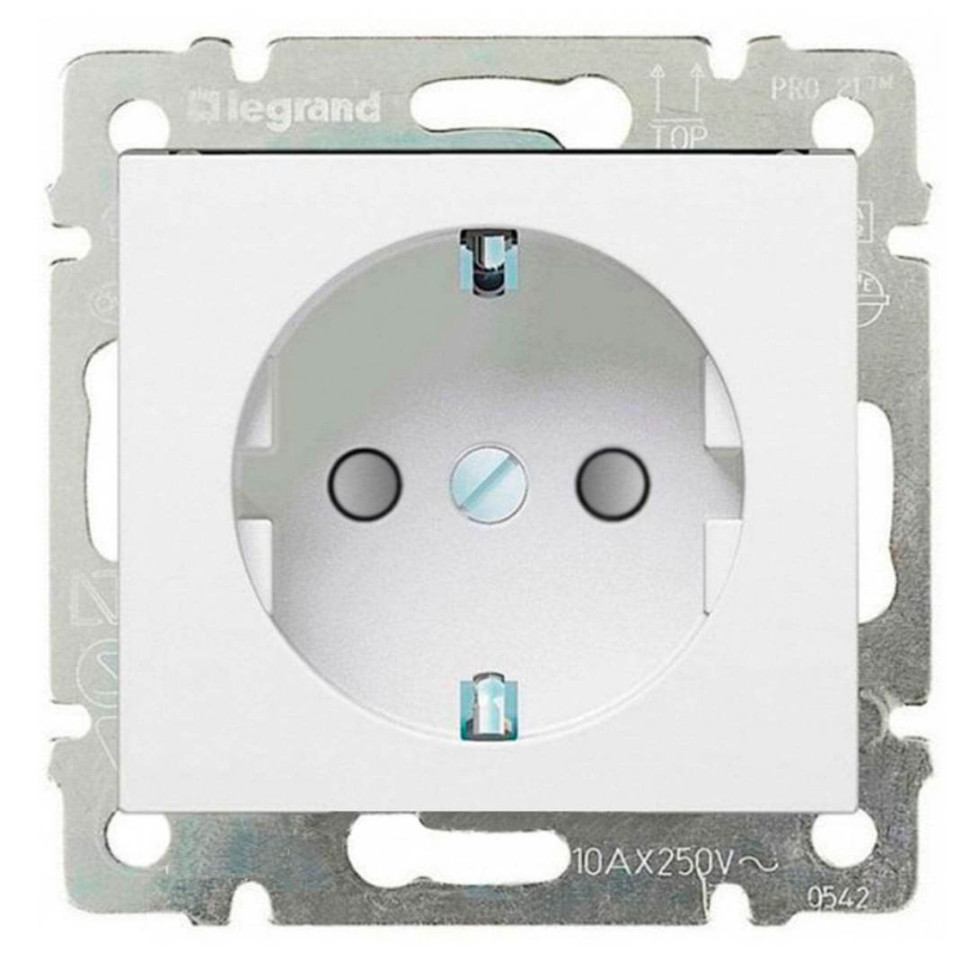 Розетка с З/К со шторками, белый, Valena Classic Legrand 774222 Розетка с З/К со шторками, белый, Valena Classic Legrand 774222