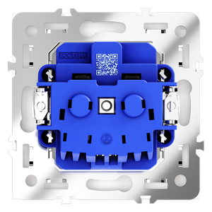 Розетка с З/К и шторками, Белый глянцевый, VOLTUM S70 VLS040201