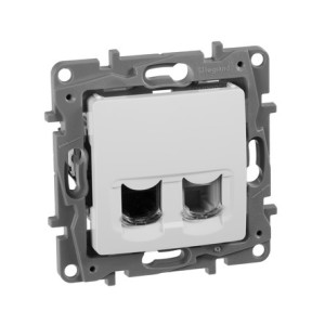 Розетка комп.+телеф. RJ45+RJ11 Cat. 5e, белый, Etika Legrand 672252