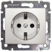 Розетка с З/К со шторками, алюминий, Valena Classic Legrand 770211